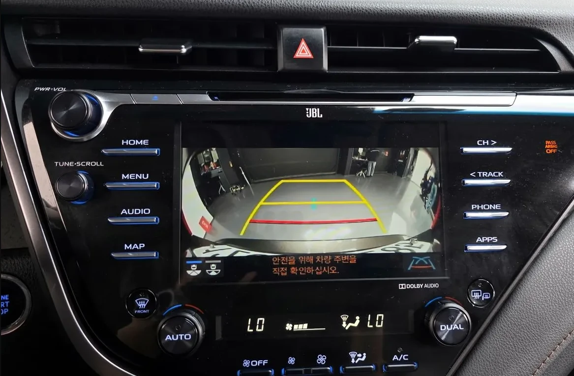 Toyota Camry 2.5 Бензин, снимка 9 - Автомобили и джипове - 54957192