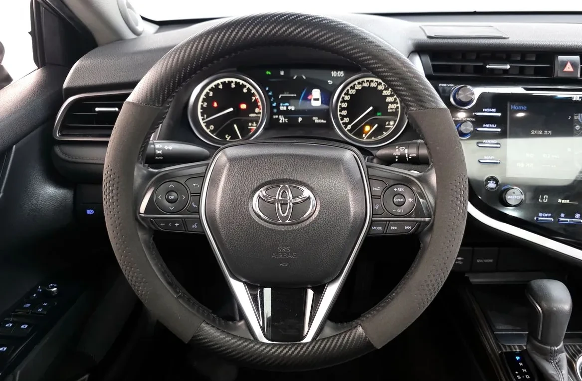 Toyota Camry 2.5 Бензин, снимка 4 - Автомобили и джипове - 54957192
