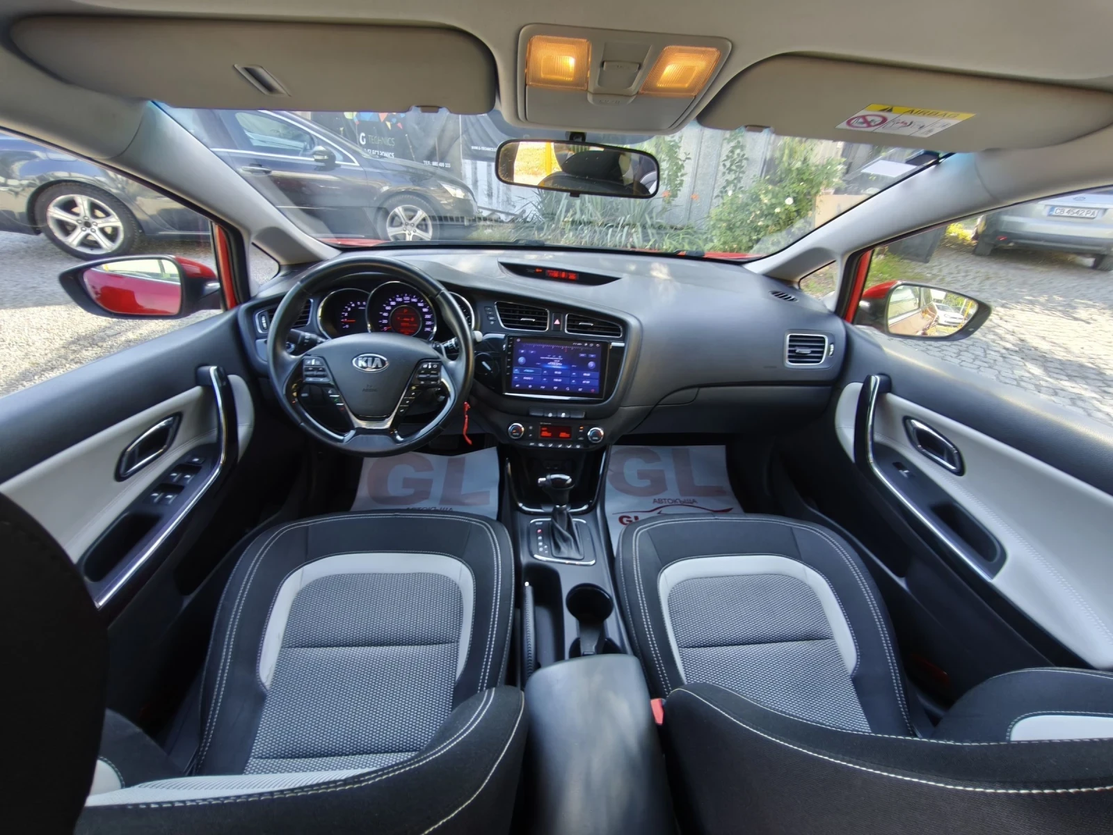 Kia Ceed 1.6 CRDI АВТОМАТИК, снимка 16 - Автомобили и джипове - 55096855