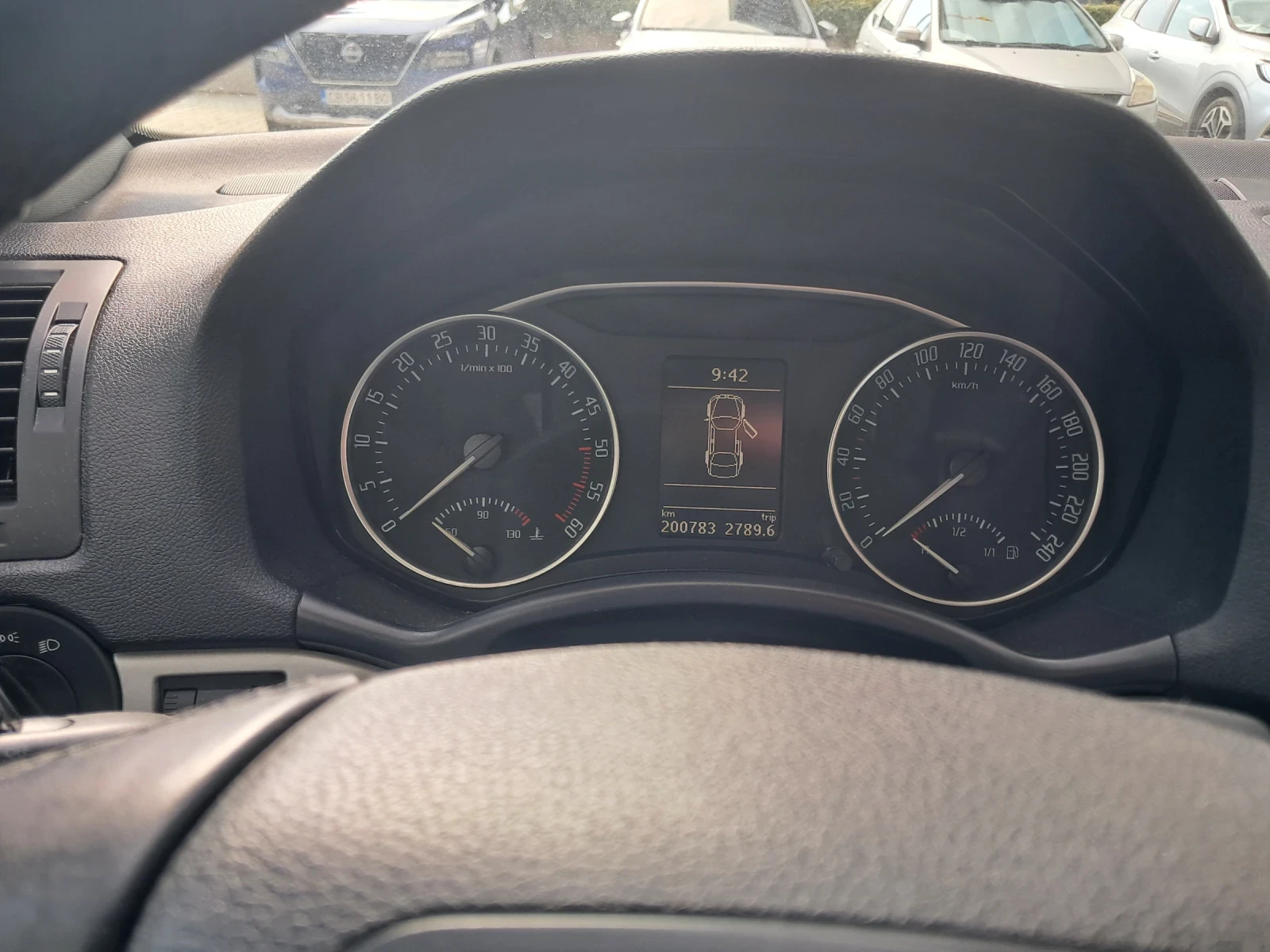 Skoda Octavia 1.6 TDI, снимка 4 - Автомобили и джипове - 55409673