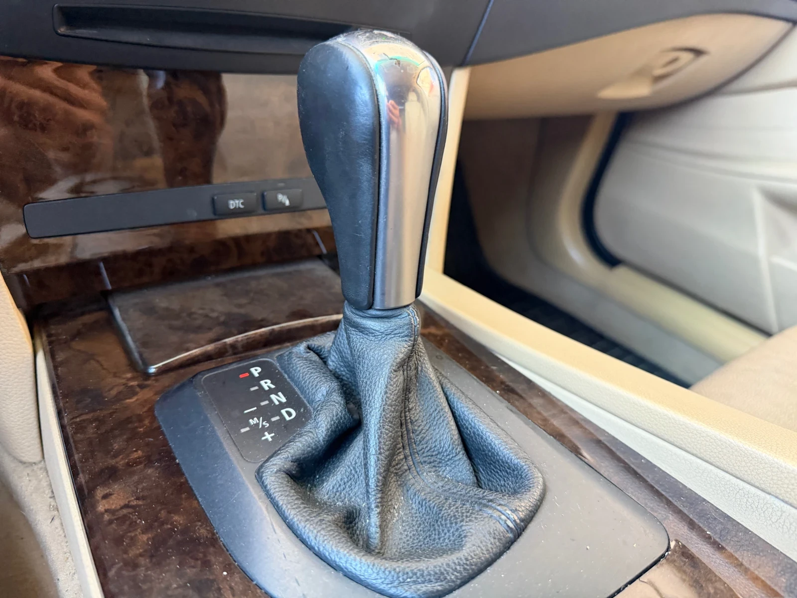 BMW 530 231кс* FACE* NAVI* КОЖА, снимка 13 - Автомобили и джипове - 55421458