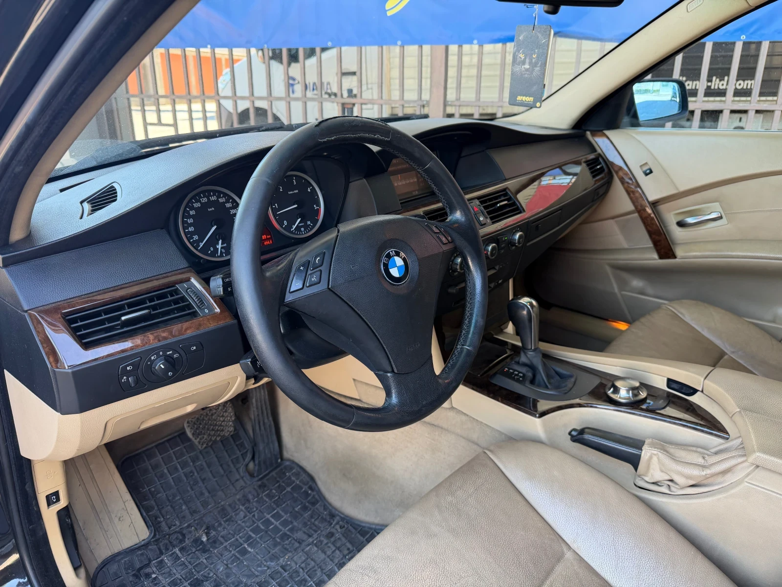 BMW 530 231кс* FACE* NAVI* КОЖА, снимка 10 - Автомобили и джипове - 55421458