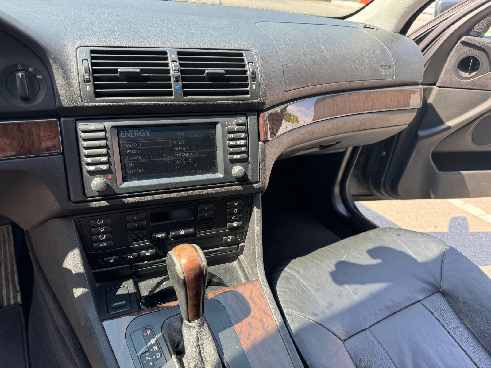 BMW 525 Комби, снимка 11 - Автомобили и джипове - 55590485