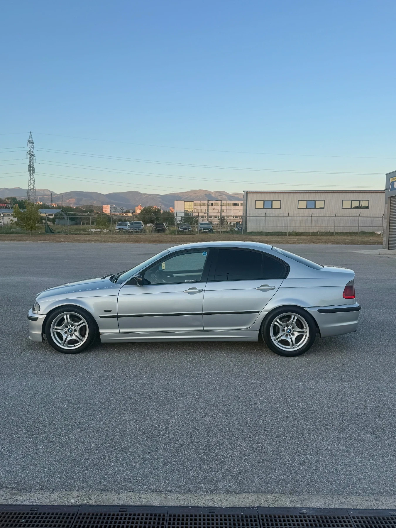 BMW 328 /2.8i 193K.C. / ГАЗ/М-ПАКЕТ / , снимка 2 - Автомобили и джипове - 55695636