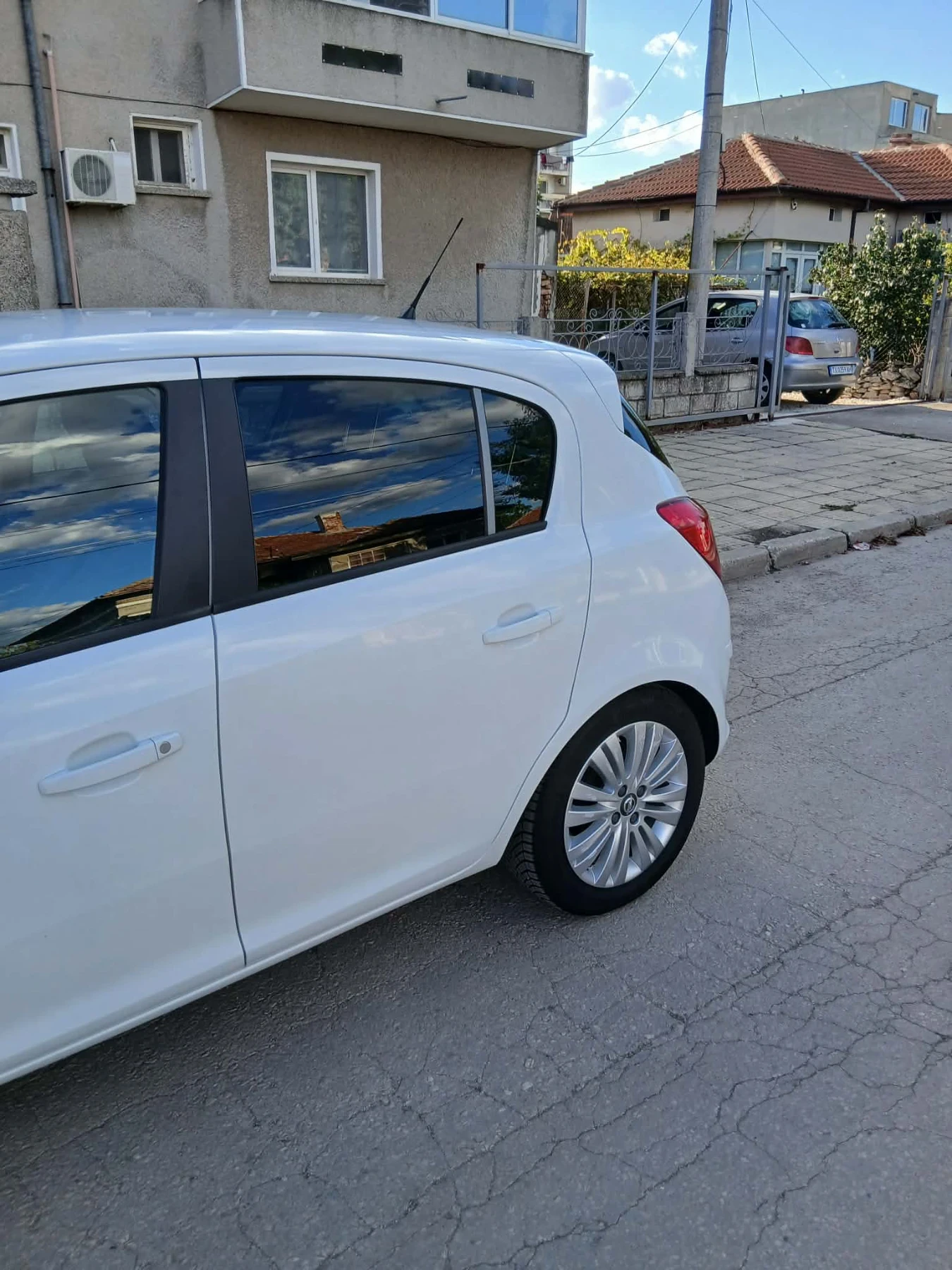 Opel Corsa, снимка 4 - Автомобили и джипове - 55970544