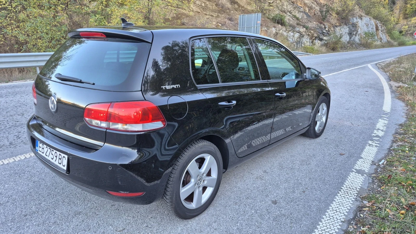VW Golf, снимка 3 - Автомобили и джипове - 56637635