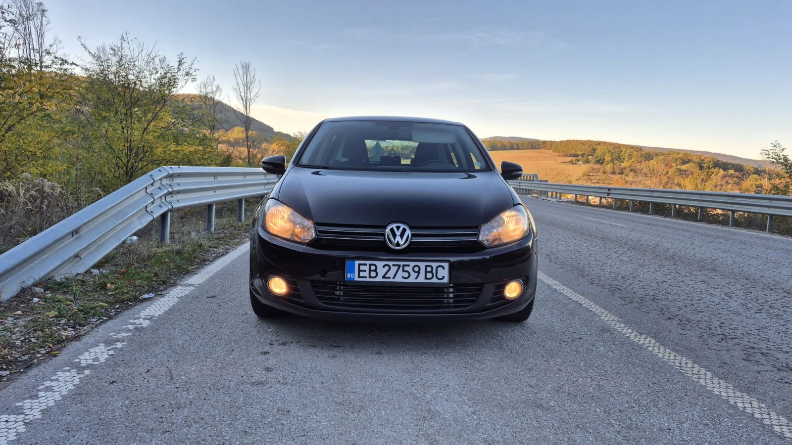 VW Golf, снимка 2 - Автомобили и джипове - 56637635