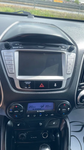Hyundai IX35 4х4, 2.0 DCI/183к.с. АВТОМАТ/НАВИГАЦИЯ , снимка 16
