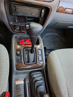 Suzuki Grand vitara 2, 5 Газ Бензин, снимка 7