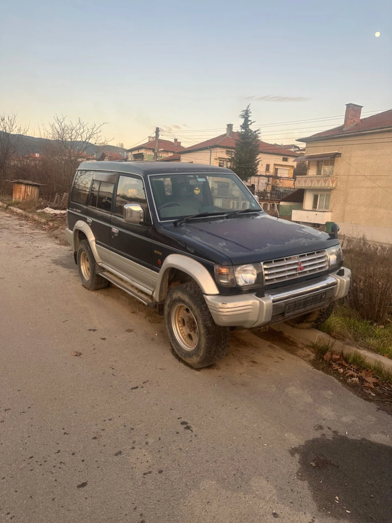 Mitsubishi Pajero 3500- Бензин, снимка 1 - Автомобили и джипове - 46982575