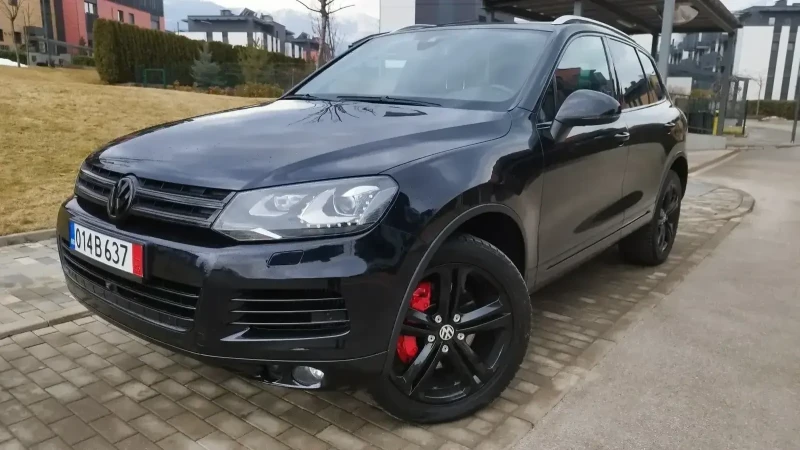 VW Touareg 4.2TDI#360 CAMERI# DISTRONIC#PANORAMA#FULL#, снимка 1 - Автомобили и джипове - 49318870