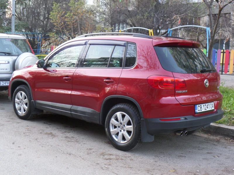 VW Tiguan 2.0 4X4 AUTOMAT, снимка 2 - Автомобили и джипове - 52865183