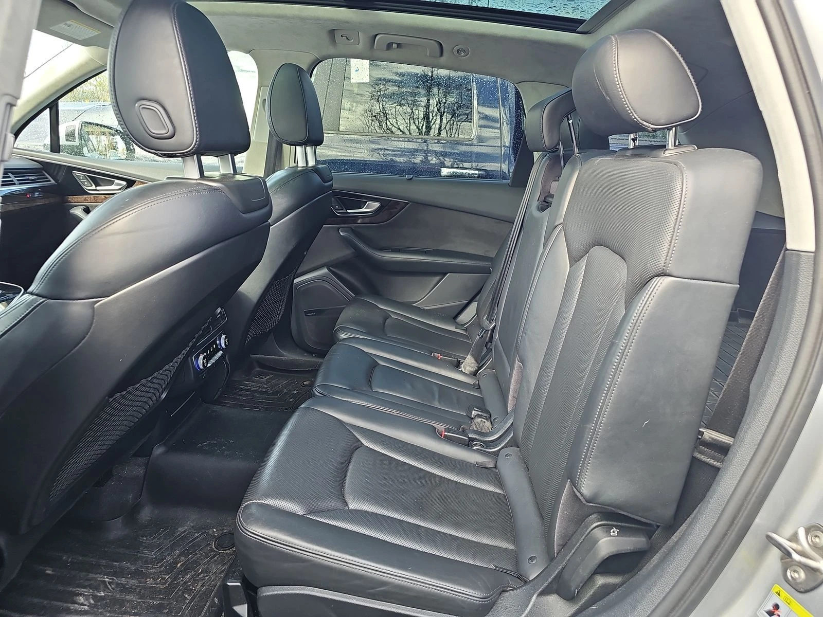 Audi Q7 Virtual Cockpit* панорама* подгрев* обдухване* мас - изображение 9