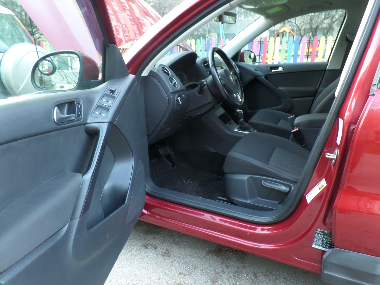 VW Tiguan 2.0 4X4 AUTOMAT | Mobile.bg � ����������� 9