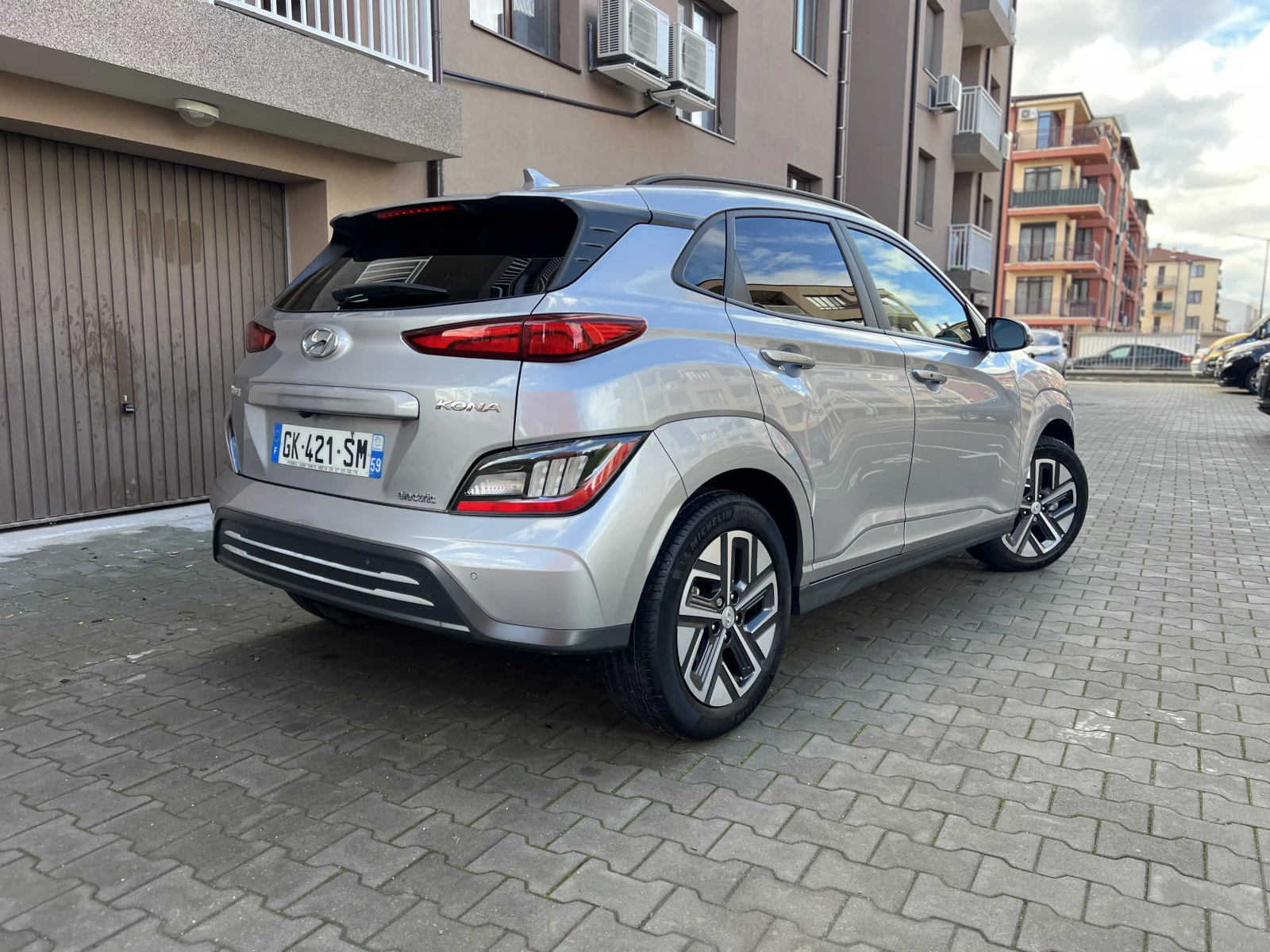 Hyundai Kona FACELIFT, SOH100%, Термопомпа, Гаранция - изображение 3