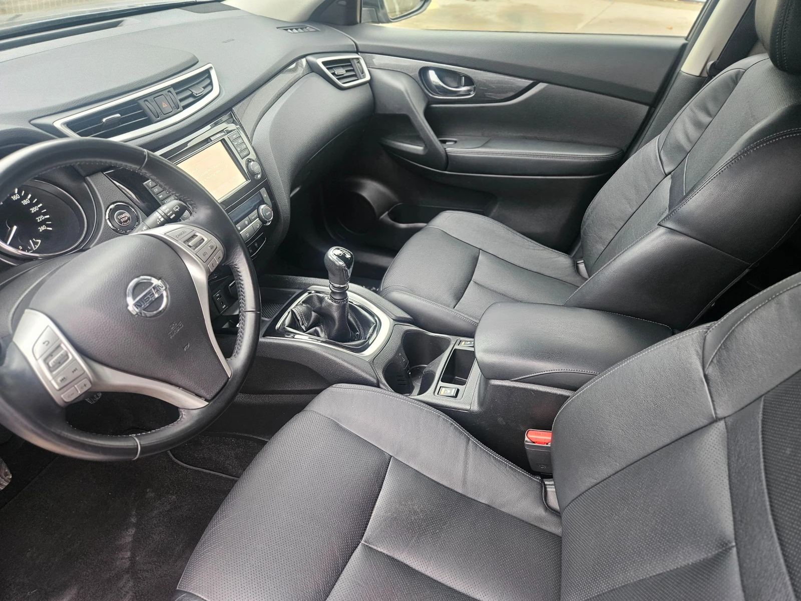 Nissan X-trail Tekna Facelift - изображение 9