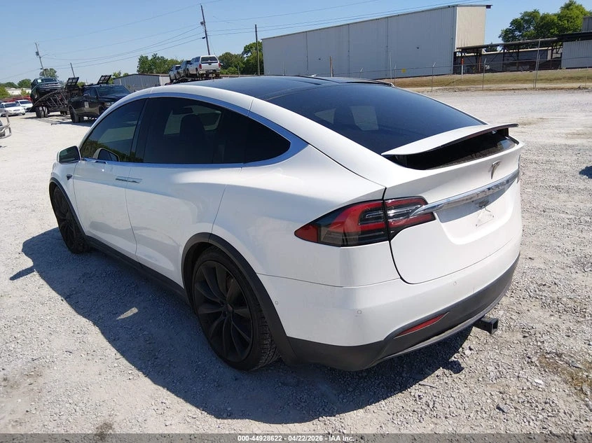 Tesla Model X  75D AWD, снимка 3 - Автомобили и джипове - 54557980