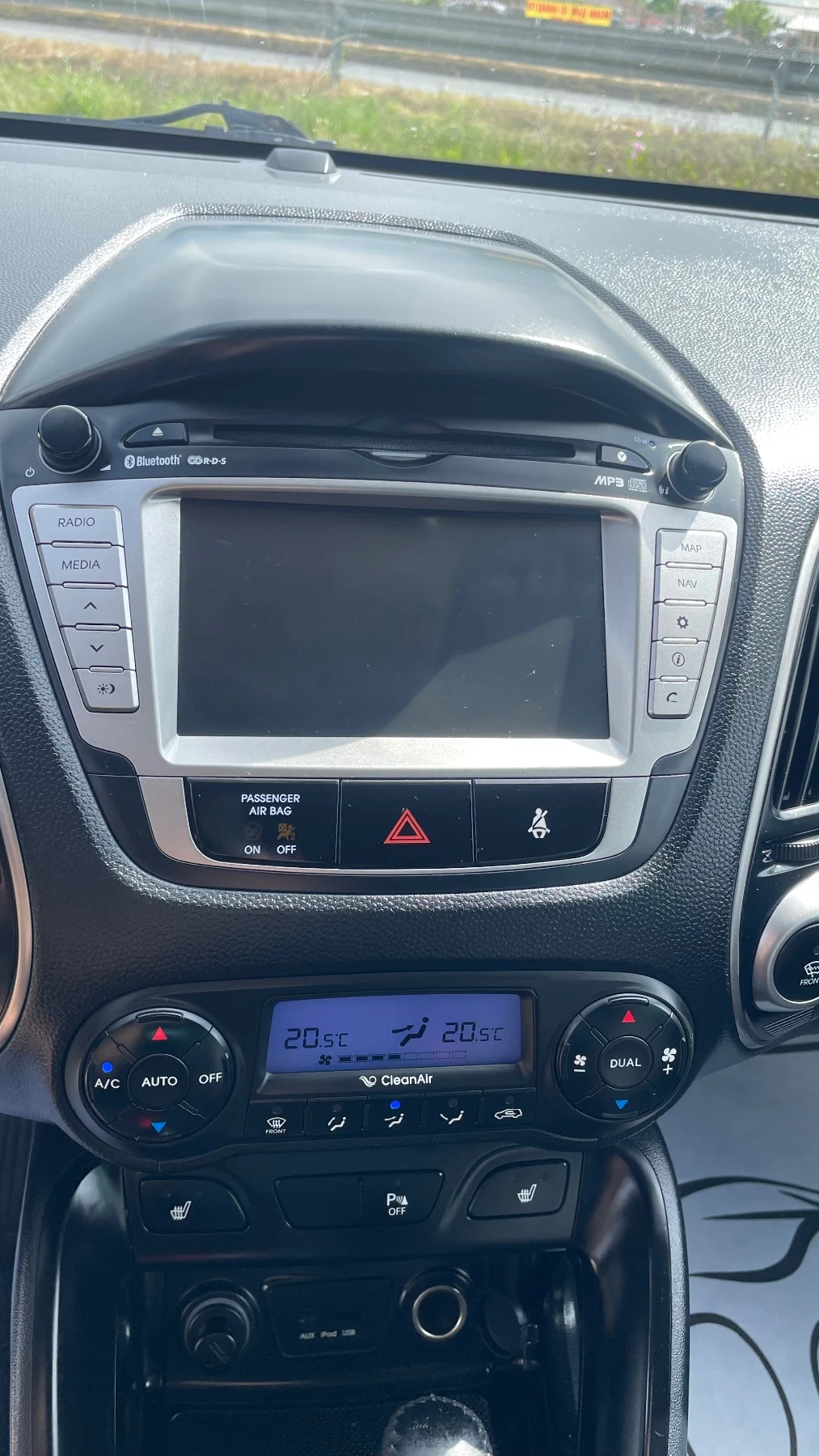 Hyundai IX35 4х4, 2.0 DCI/183к.с. АВТОМАТ/НАВИГАЦИЯ , снимка 16 - Автомобили и джипове - 54649655