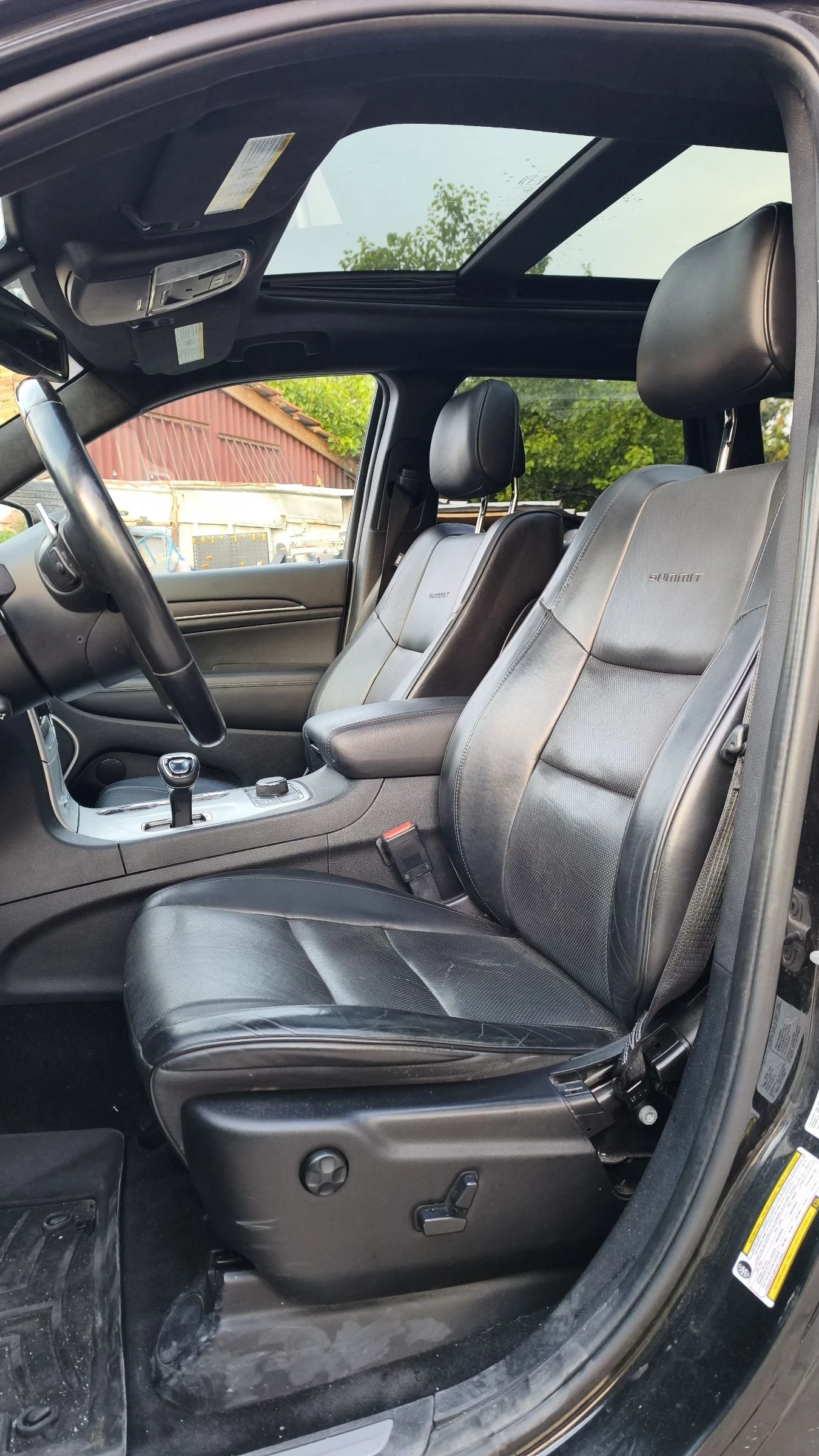 Jeep Grand cherokee 5.7 V8 Hemi SUMMIT 4x4, снимка 9 - Автомобили и джипове - 54875375