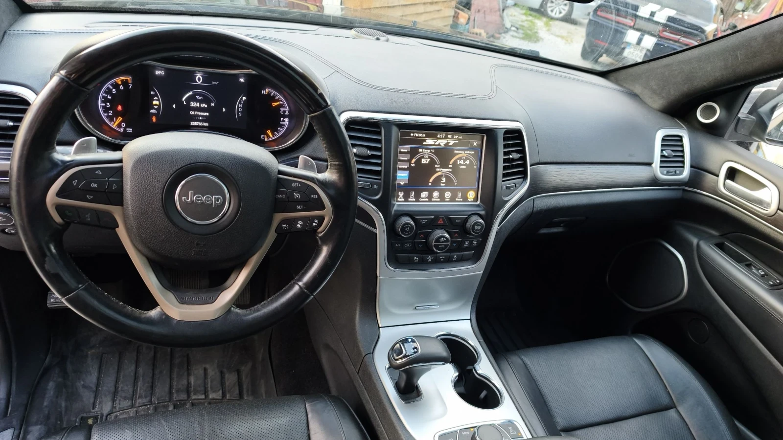 Jeep Grand cherokee 5.7 V8 Hemi SUMMIT 4x4, снимка 11 - Автомобили и джипове - 54875375