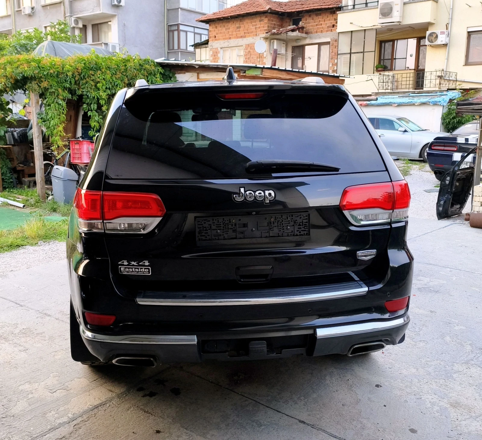 Jeep Grand cherokee 5.7 V8 Hemi SUMMIT 4x4, снимка 4 - Автомобили и джипове - 54875375