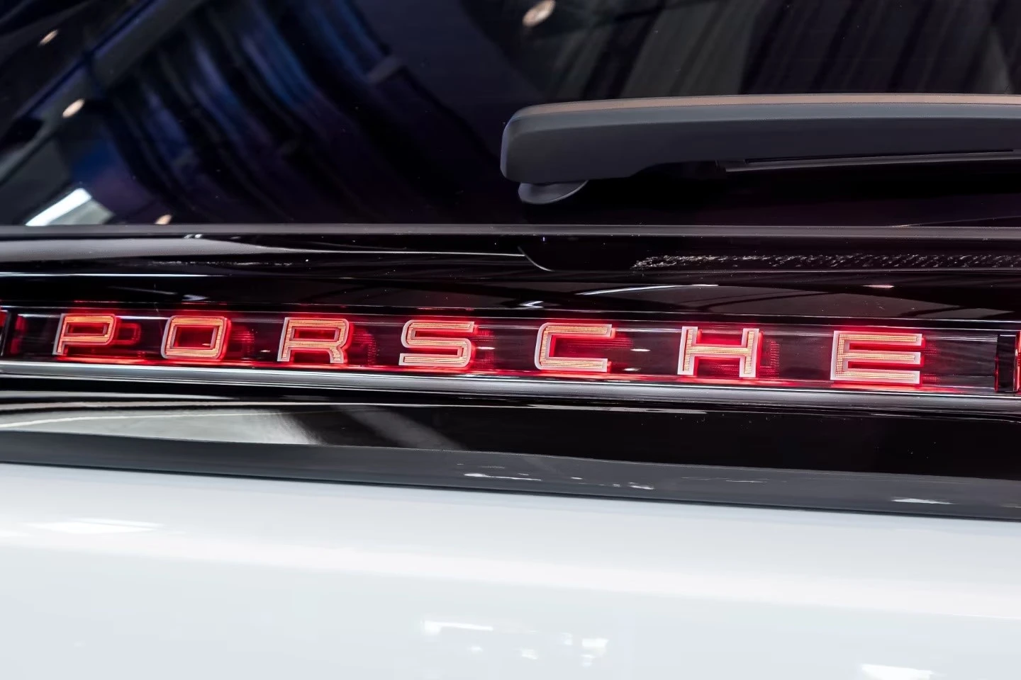 Porsche Cayenne ELECTRIC / HEAD UP / PANO / BOSE / 360 / , снимка 6 - Автомобили и джипове - 54911134