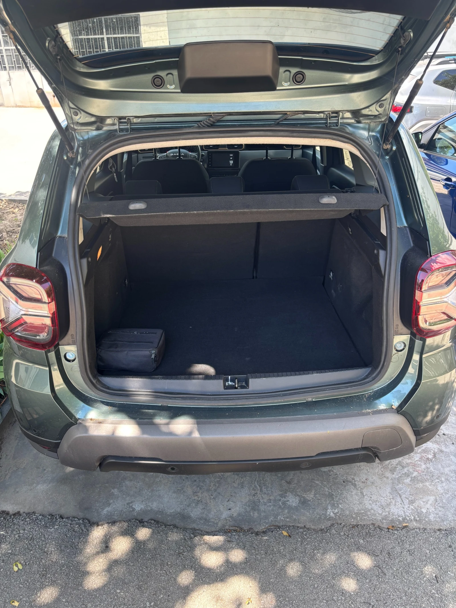 Dacia Duster TCe, снимка 4 - Автомобили и джипове - 55232357