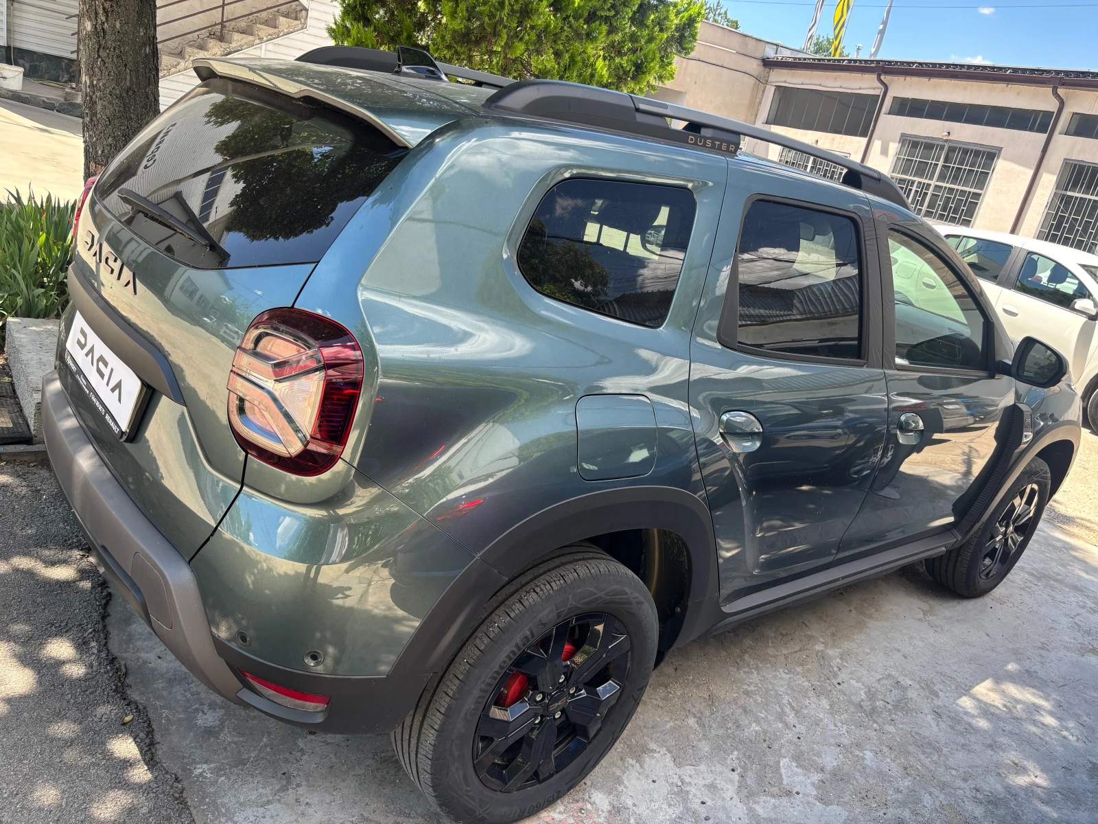 Dacia Duster TCe, снимка 3 - Автомобили и джипове - 55232357