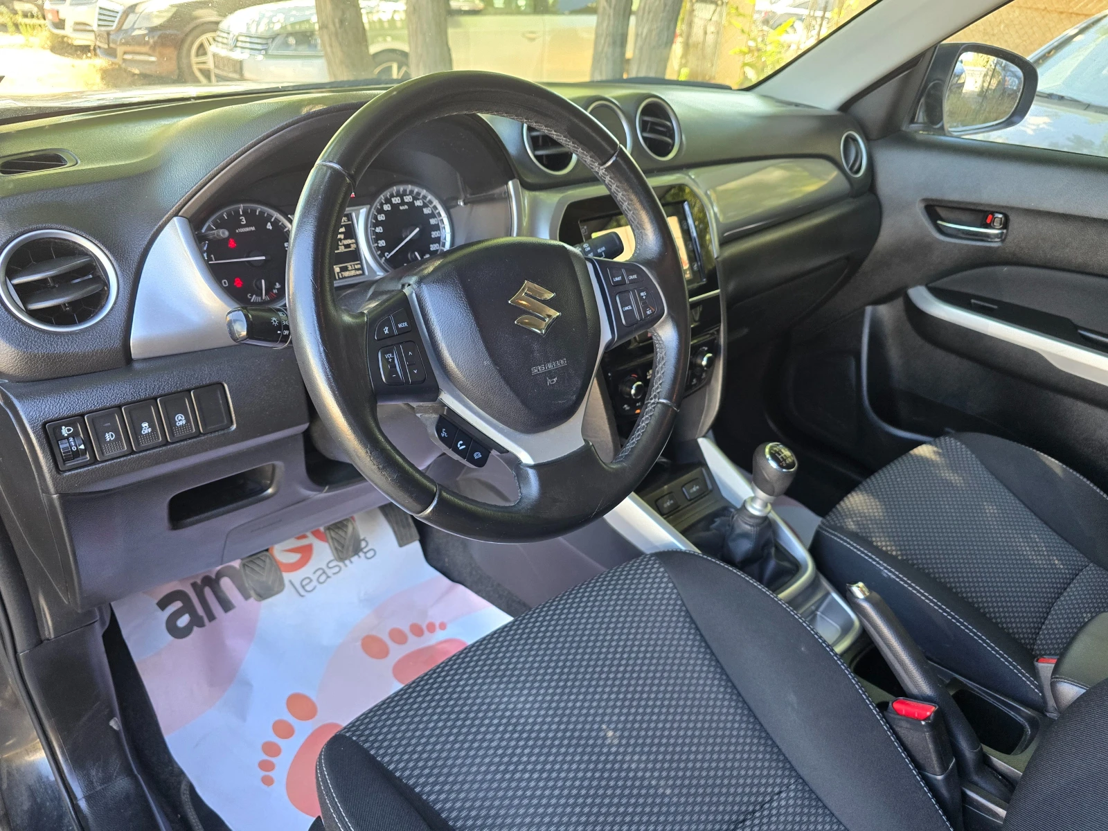 Suzuki Vitara ТОП/1.6D/EU6/Kamera/Navi, снимка 9 - Автомобили и джипове - 55769678