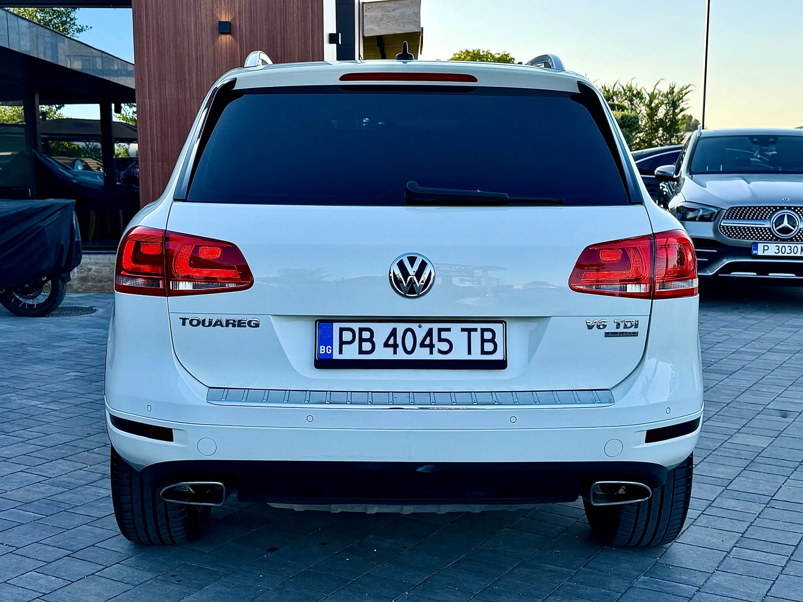 VW Touareg 3.0TDI #PANORAMA#DUNAUDIO#LED#MEMORY#PODGREV#, снимка 6 - Автомобили и джипове - 55983130
