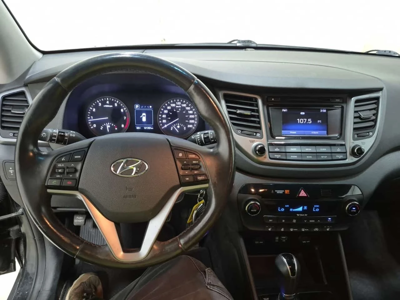 Hyundai Tucson PREMIUM W/HSW * CARFAX * ����������� | Mobile.bg � ����������� 10