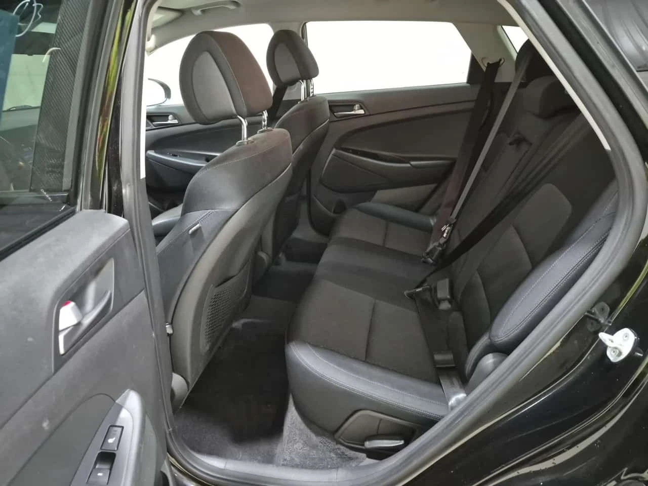 Hyundai Tucson PREMIUM W/HSW * CARFAX * ����������� | Mobile.bg � ����������� 11