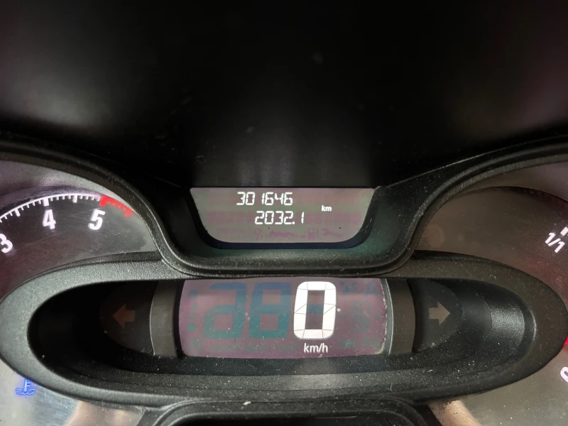 Opel Vivaro MAXI/NAVI/ KLIMA, снимка 7 - Бусове и автобуси - 53285945