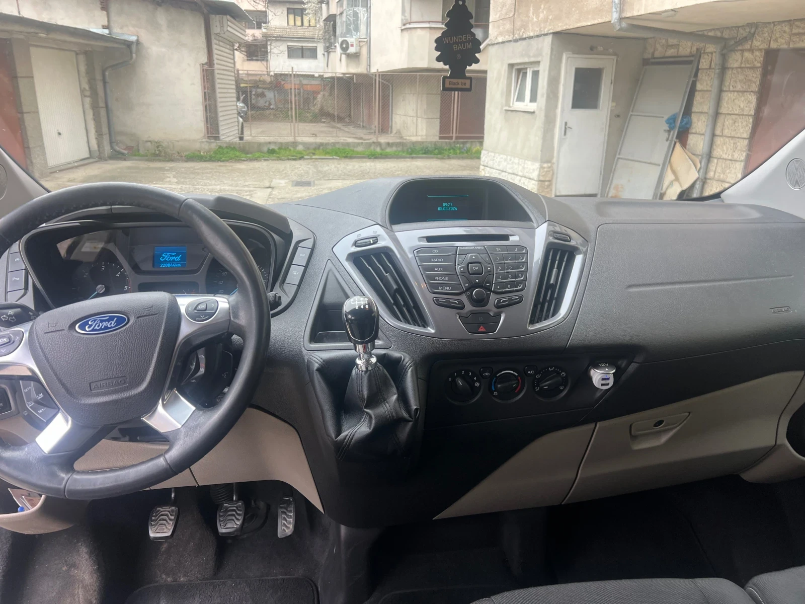 Ford Tourneo Custom | Mobile.bg   12