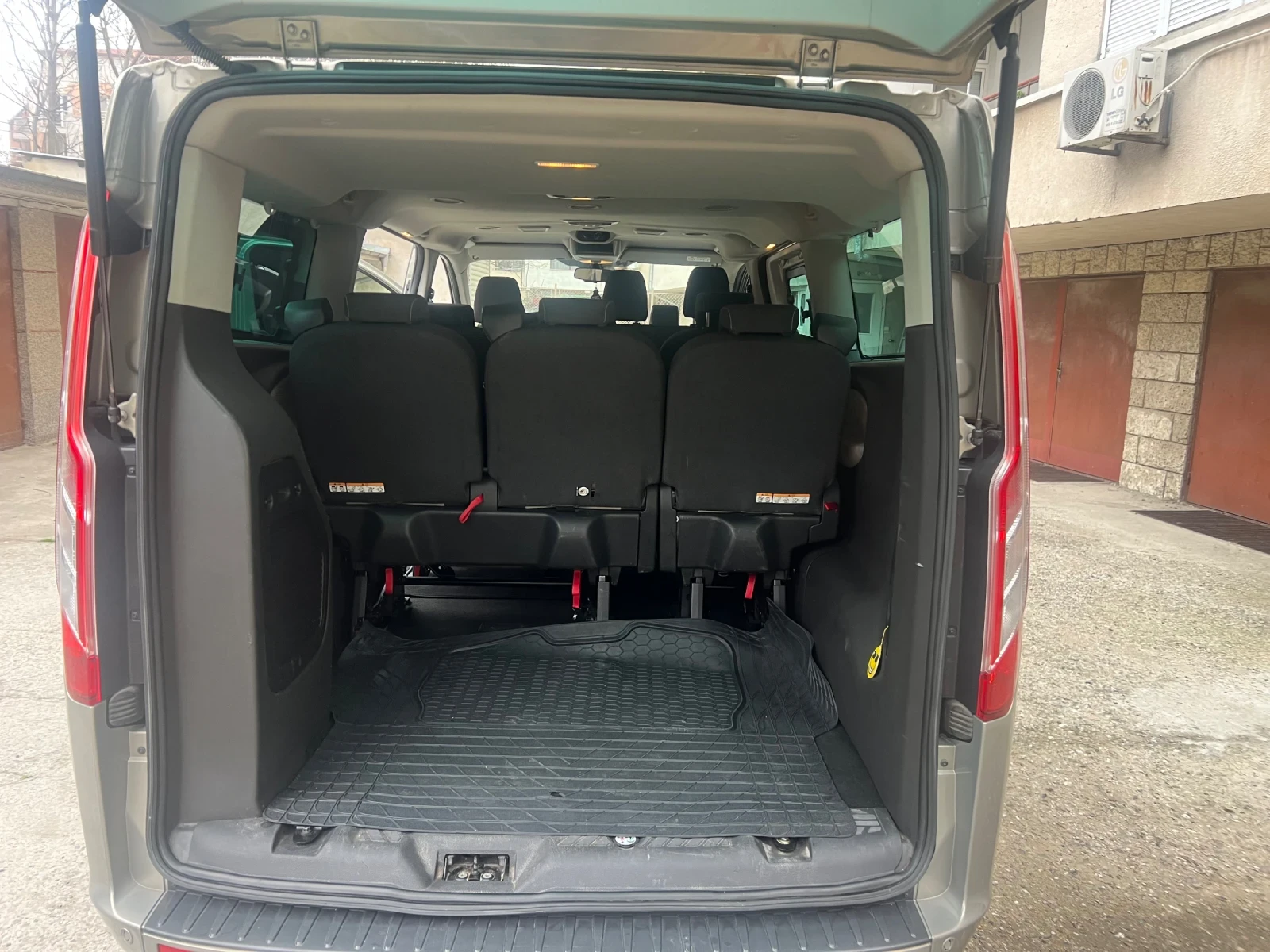 Ford Tourneo Custom | Mobile.bg   11