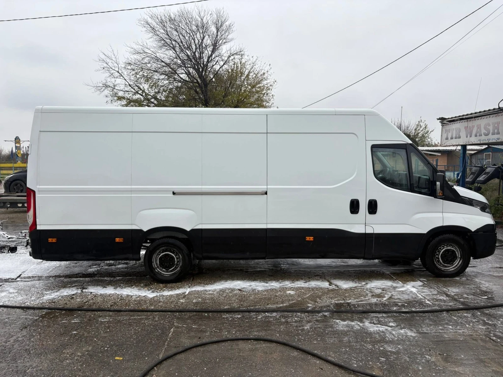 Iveco Daily, снимка 4 - Бусове и автобуси - 55530418