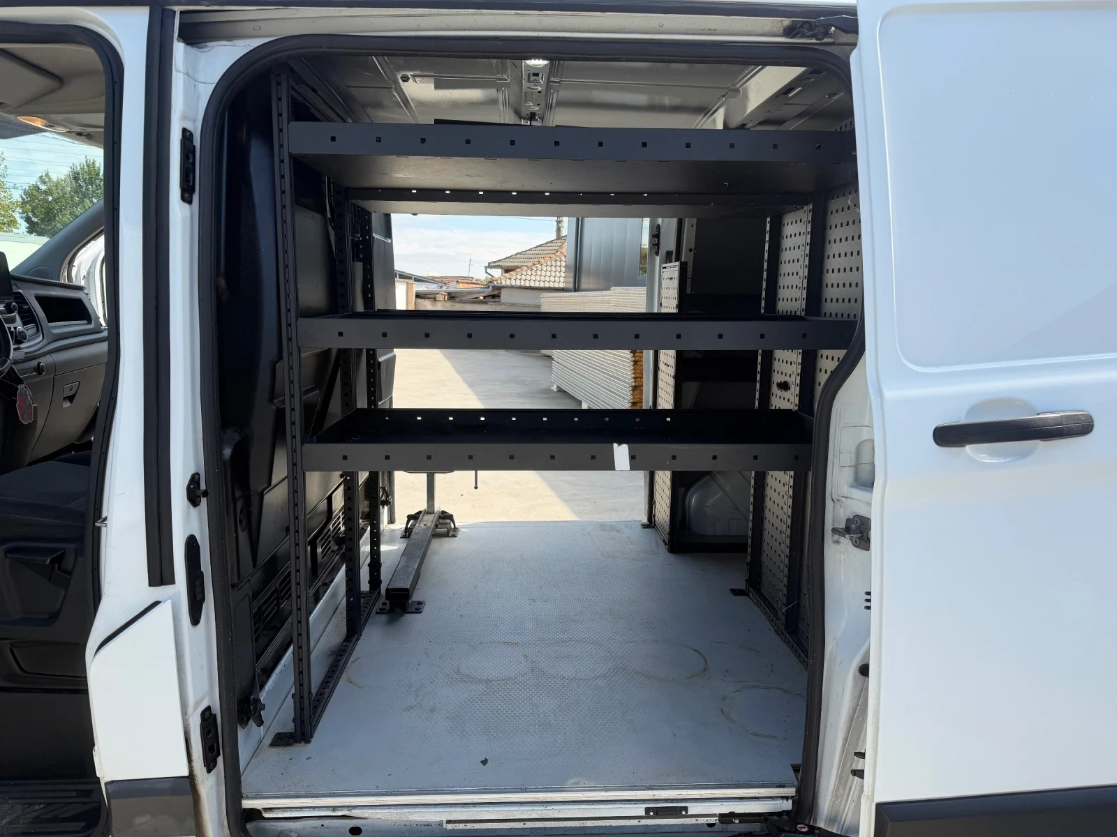 Ford Transit Custom 2.0 TDCI 131 ПЕРФЕКТЕН, снимка 8 - Бусове и автобуси - 56058878