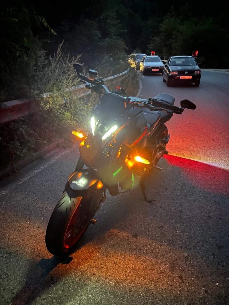 Yamaha Mt-09 2021 - Като Нов!, снимка 6 - Мотоциклети и мототехника - 52428970