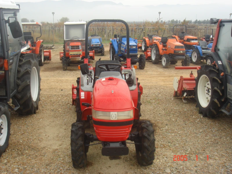 Трактор Kubota СКАЙТРАК, снимка 2 - Селскостопанска техника - 52286721