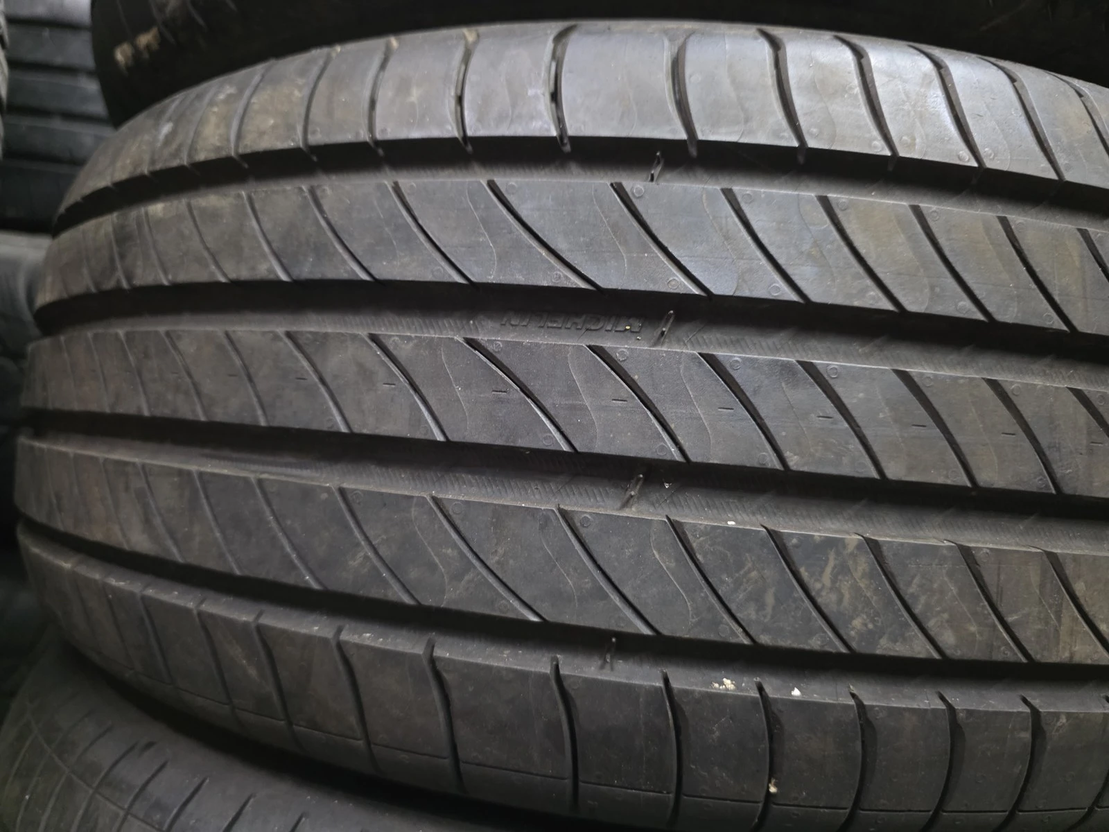 Гуми Летни 195/55R16, снимка 2 - Гуми и джанти - 56716343