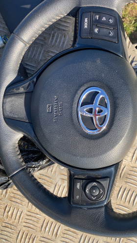 Toyota Yaris 1.3i 1.4d4d hybrid, снимка 5
