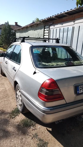 Mercedes-Benz C 200, снимка 3