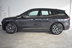     BMW iX XDRIVE40