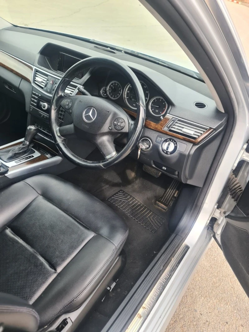 Mercedes-Benz E 250 CDI, снимка 10 - Автомобили и джипове - 47704739