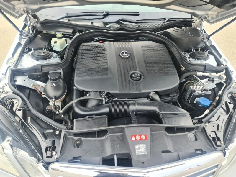 Mercedes-Benz E 250 CDI, снимка 13 - Автомобили и джипове - 47704739