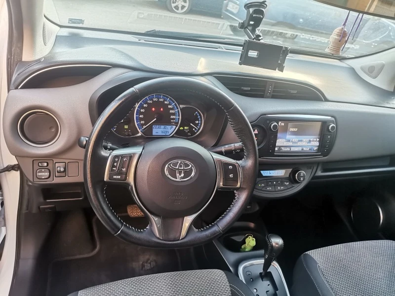 Toyota Yaris, снимка 3 - Автомобили и джипове - 47241033