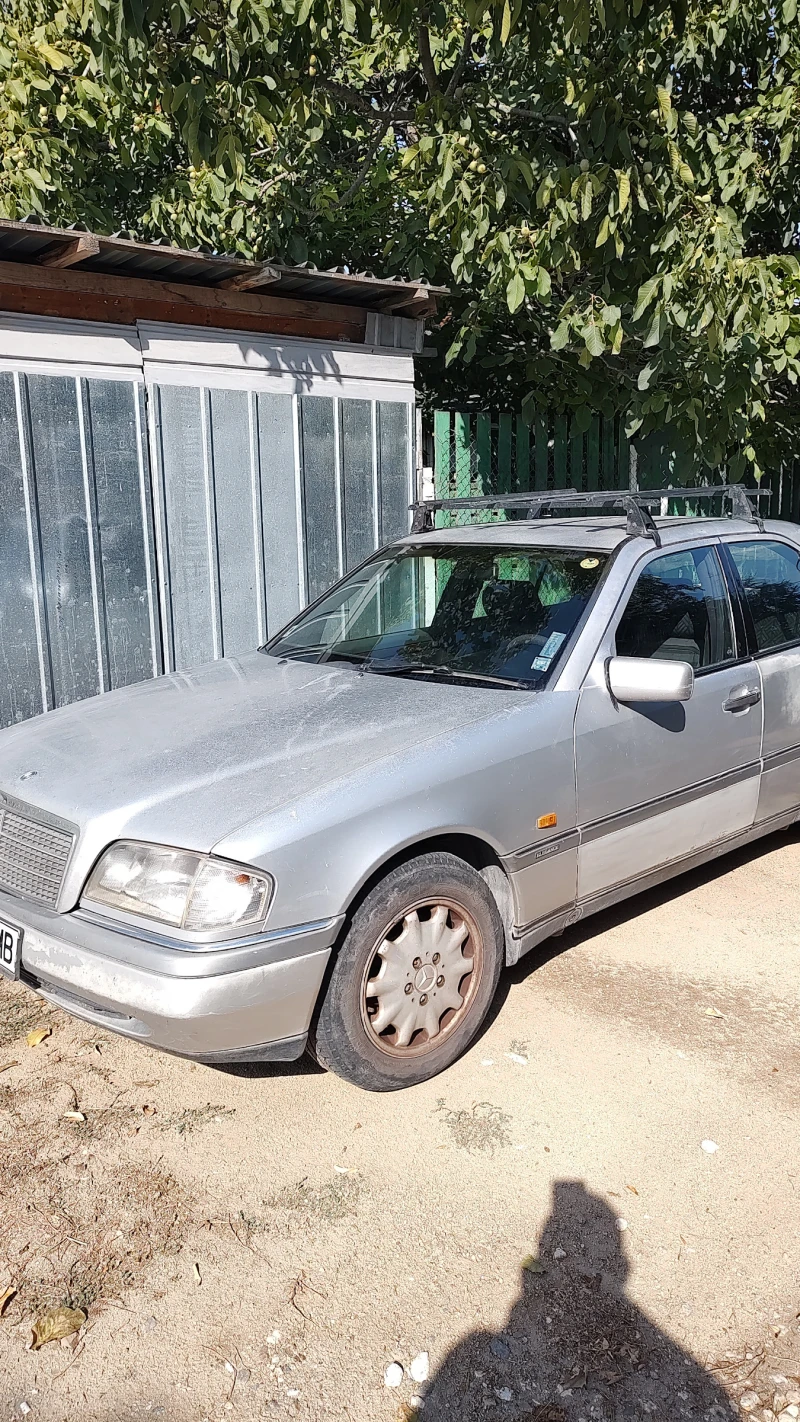 Mercedes-Benz C 200, снимка 2 - Автомобили и джипове - 46992441