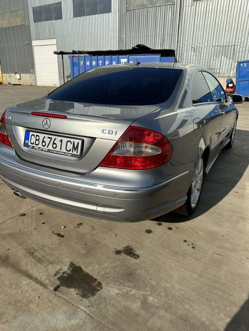 Mercedes-Benz CLK 220, снимка 7 - Автомобили и джипове - 47380106