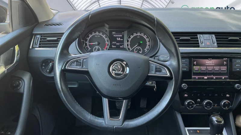 Skoda Octavia 1.6 TDi DSG, снимка 12 - Автомобили и джипове - 47596463