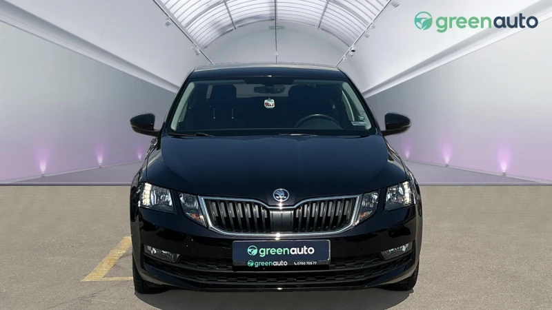 Skoda Octavia 1.6 TDi DSG, снимка 4 - Автомобили и джипове - 47596463